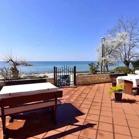 Comfortable Vacation Flat In A Great Area Appartement Zambratija (Istria)